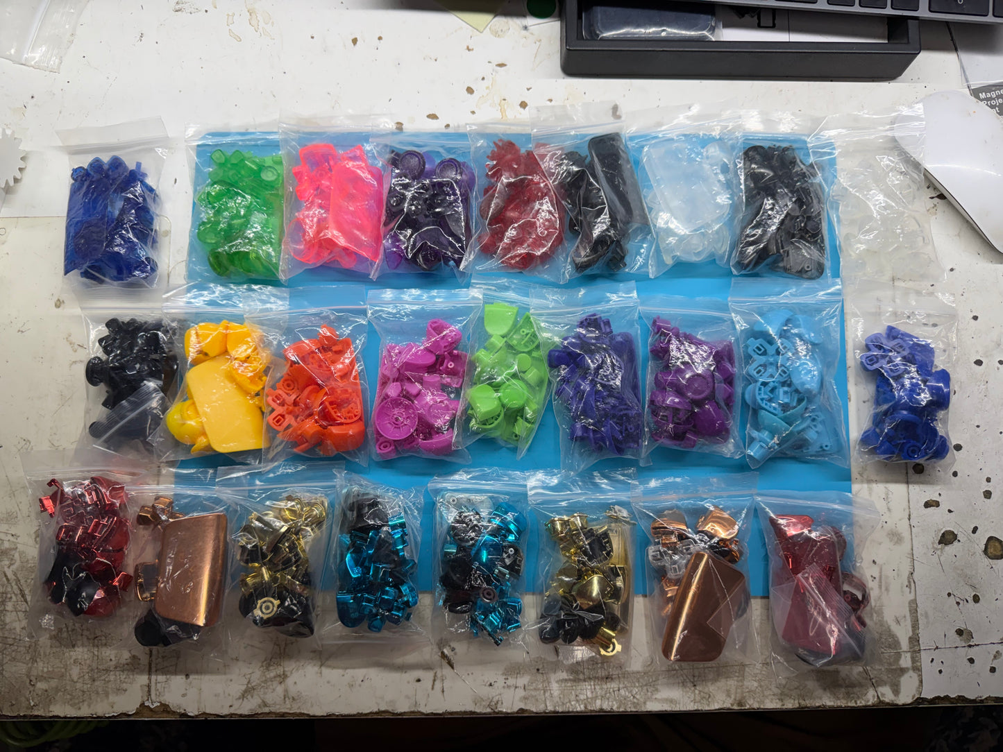 Custom PS5 Controller with GuliKit Hall-Effect Joysticks (Anti-Drift Upgrade) – Personalized Colors & Trim Options