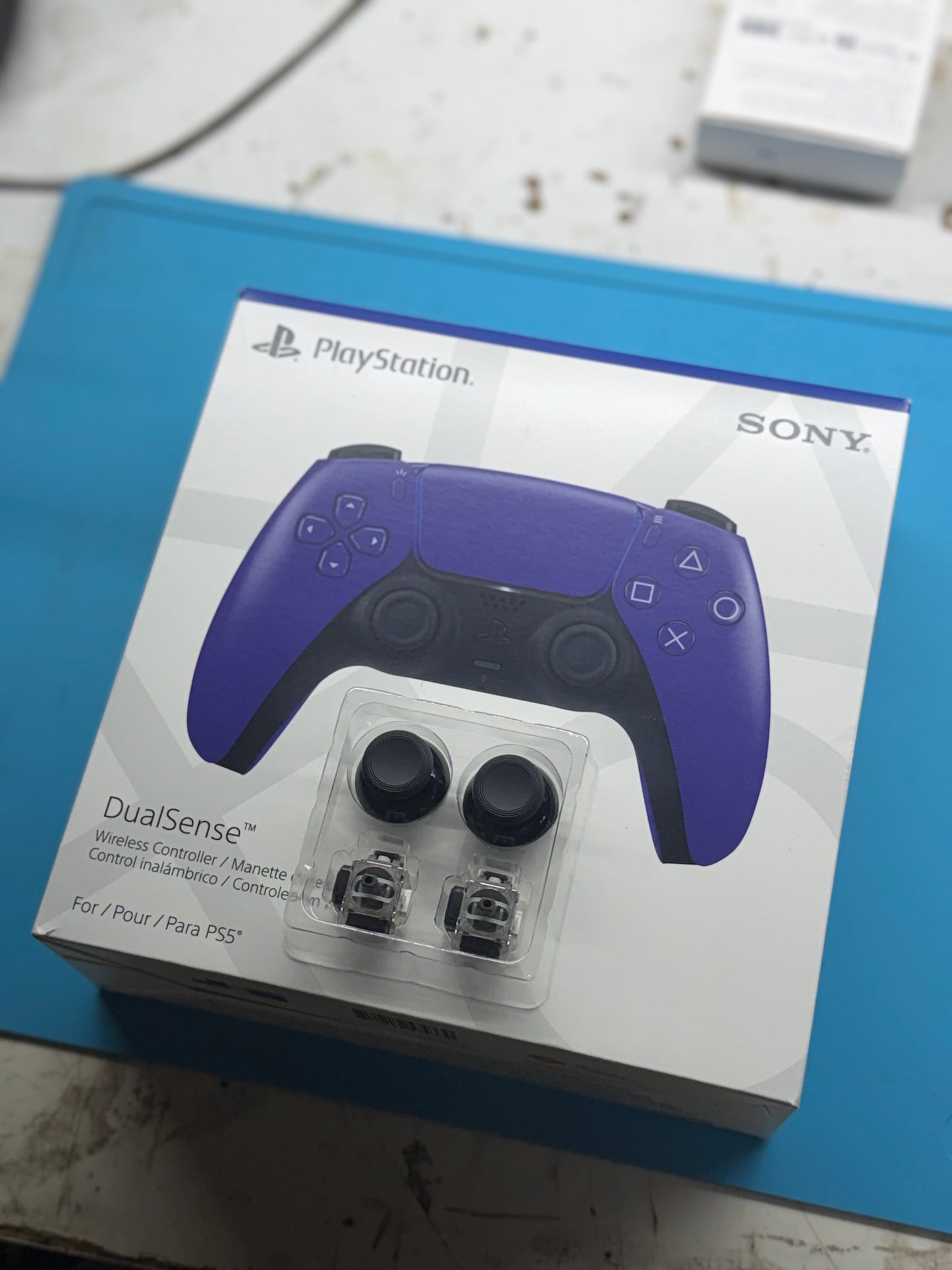 Custom PS5 Controller with GuliKit Hall-Effect Joysticks (Anti-Drift Upgrade) – Personalized Colors & Trim Options