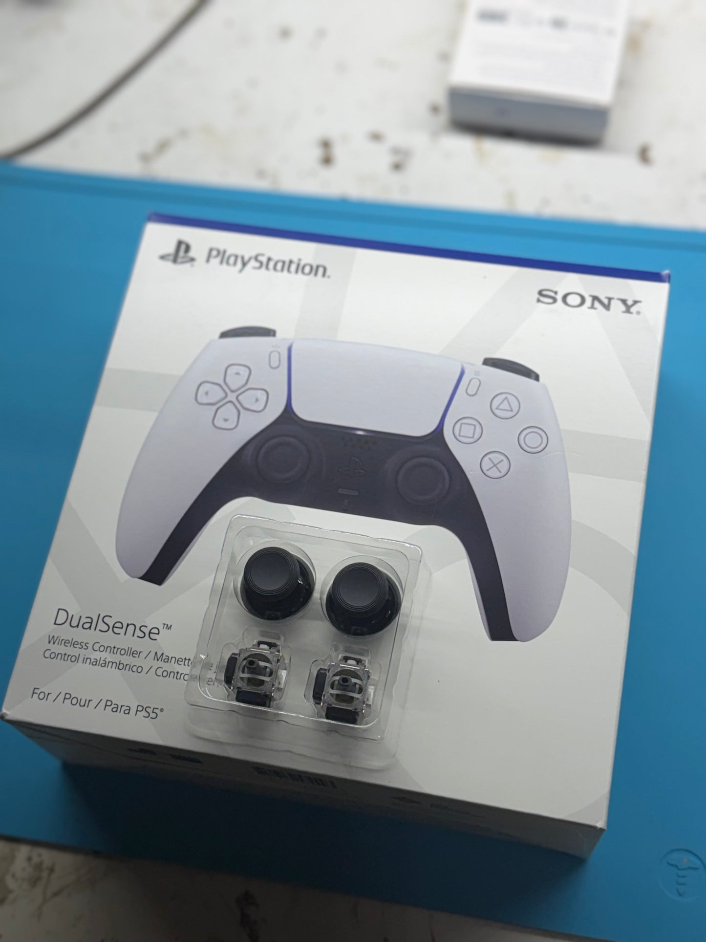 Custom PS5 Controller with GuliKit Hall-Effect Joysticks (Anti-Drift Upgrade) – Personalized Colors & Trim Options